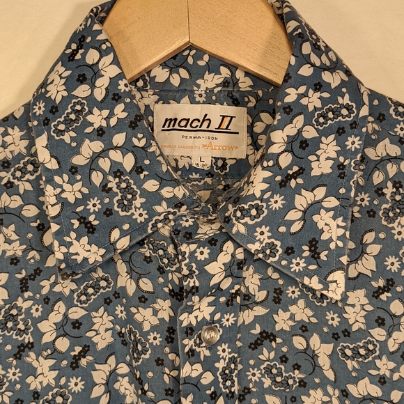 Vintage 80's Mach II By Arrow button down blue floral shirt - Picture 6 of 6